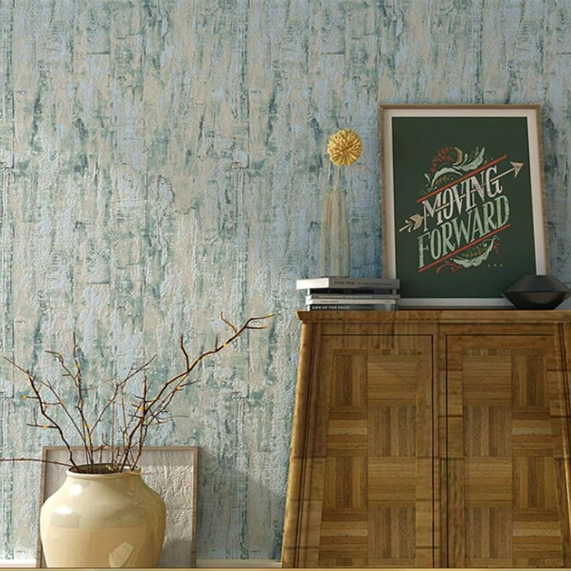 Is vinyl wallpaper better than normal wallpaper?